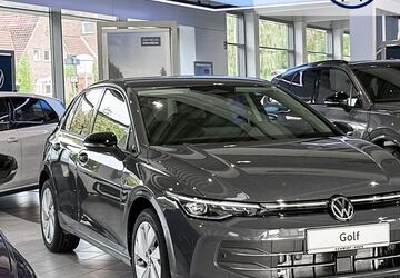 VW Golf 2.999 km 33.999 &euro; Bremerhaven 27576