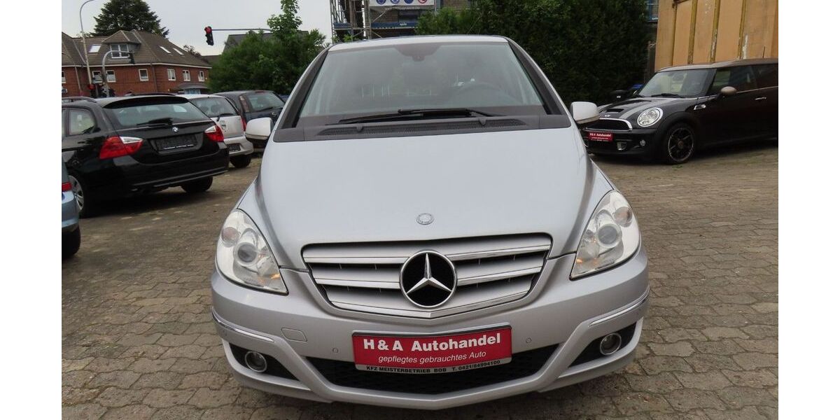Mercedes-Benz B 200 305.454 km 2.499 &euro; Geestland 27607