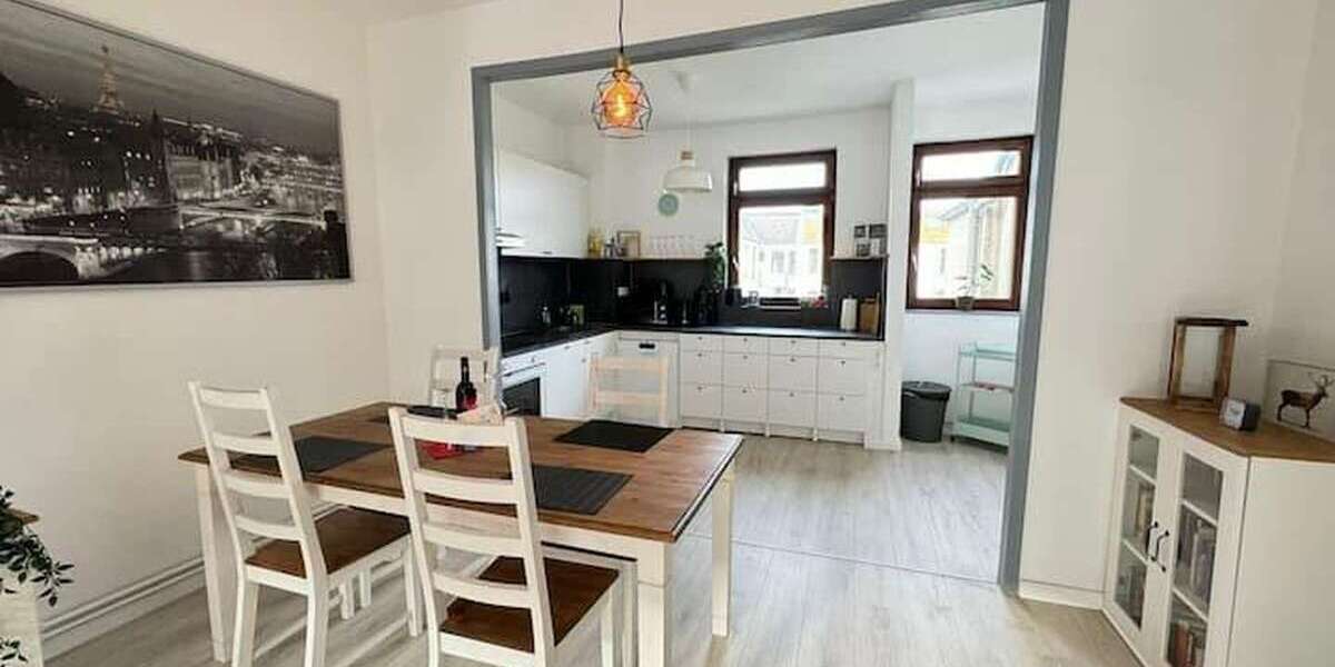 Etagenwohnung Bremerhaven - 2 Zimmer, 61 m&sup2;, 490&euro; | Angebot:27320440