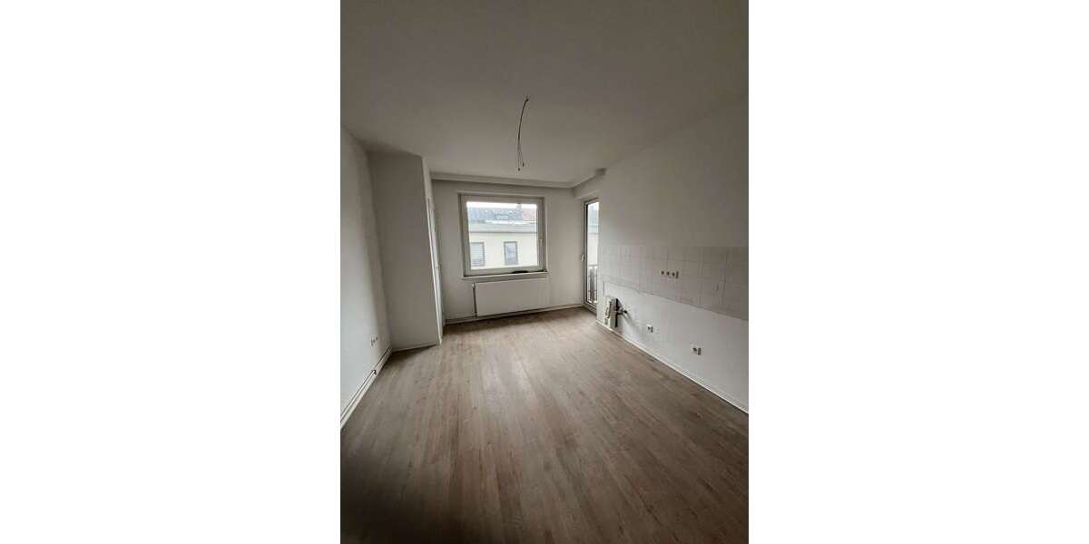 Etagenwohnung Bremerhaven Mitte - 2 Zimmer, 68 m&sup2;, 540&euro; | Angebot:27055317