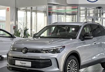 VW Tiguan 5.999 km 43.999 &euro; Bremerhaven 27576