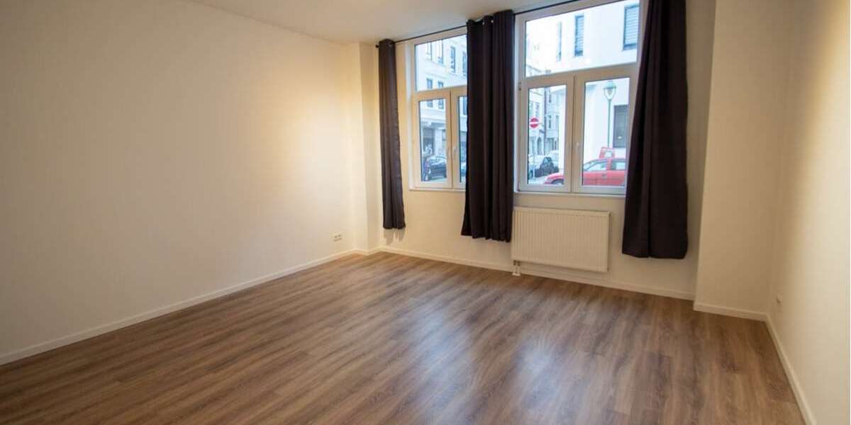 Etagenwohnung Bremerhaven Mitte - 2 Zimmer, 76 m&sup2;, 540&euro; | Angebot:27318785