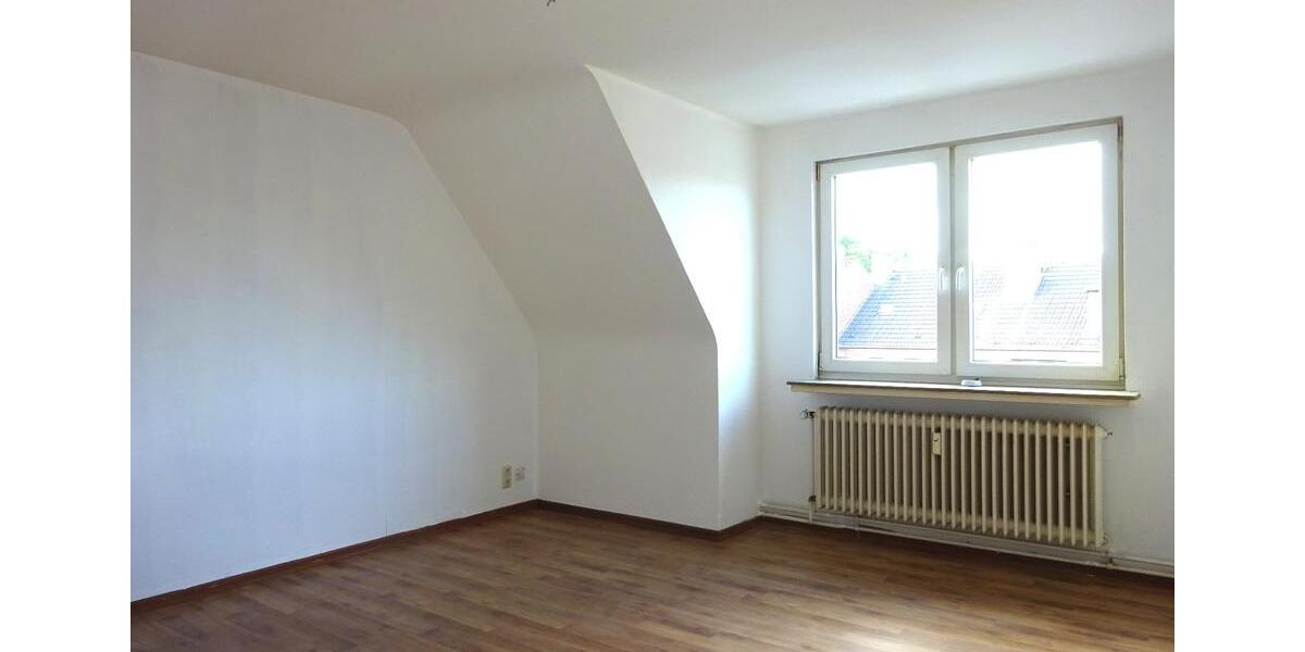 Dachgeschoßwohnung Bremerhaven - 3 Zimmer, 65 m&sup2;, 520&euro; | Angebot:26728357