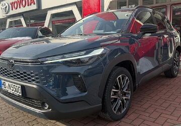 Toyota Corolla Cross 2.500 km 38.990 &euro; Bremerhaven 27580